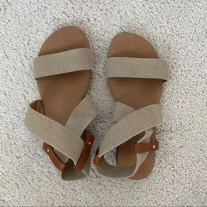 (3/$10) kensie sandals